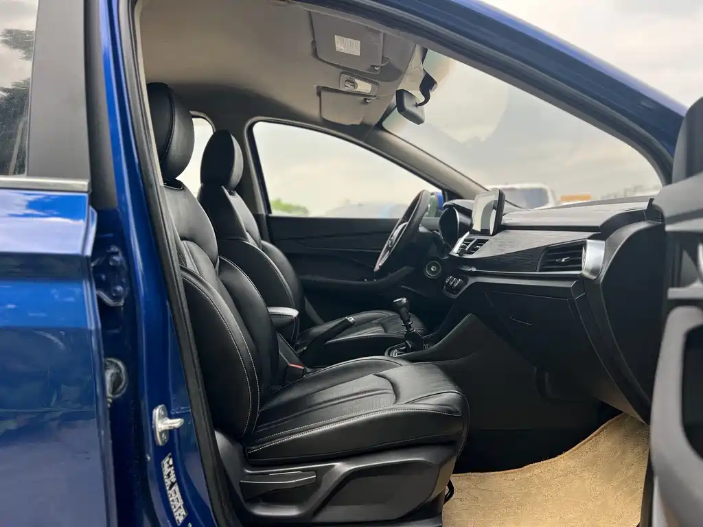 Baojun 360 — миниатюра 8