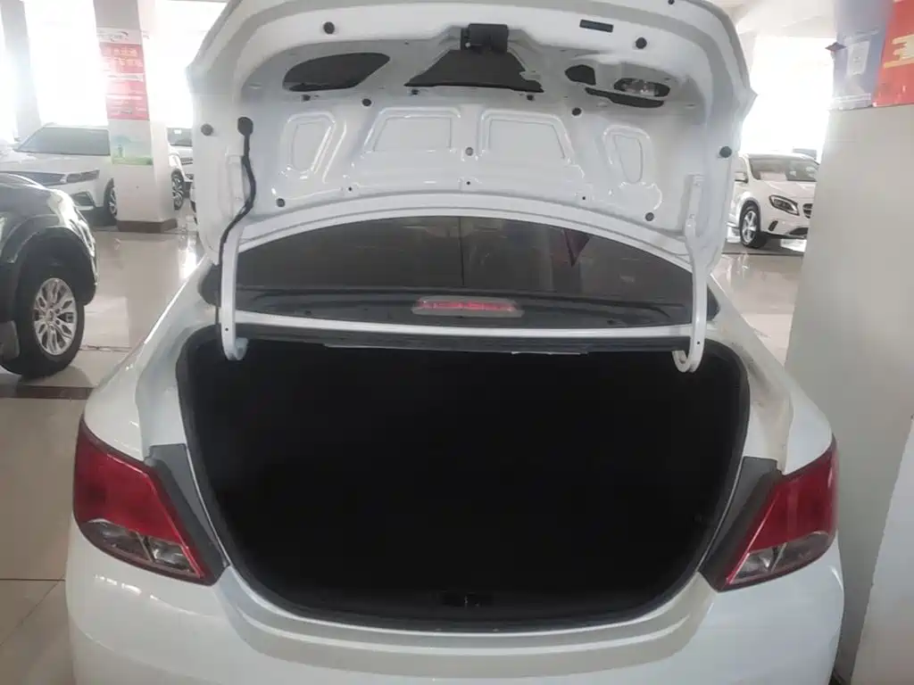 Hyundai Verna — миниатюра 19