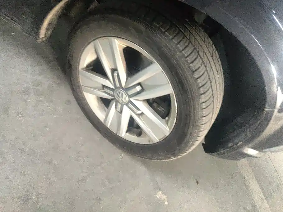 Volkswagen Caravelle — миниатюра 6