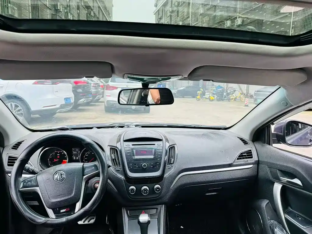 MG 5 2012 1.5L AT Elite
