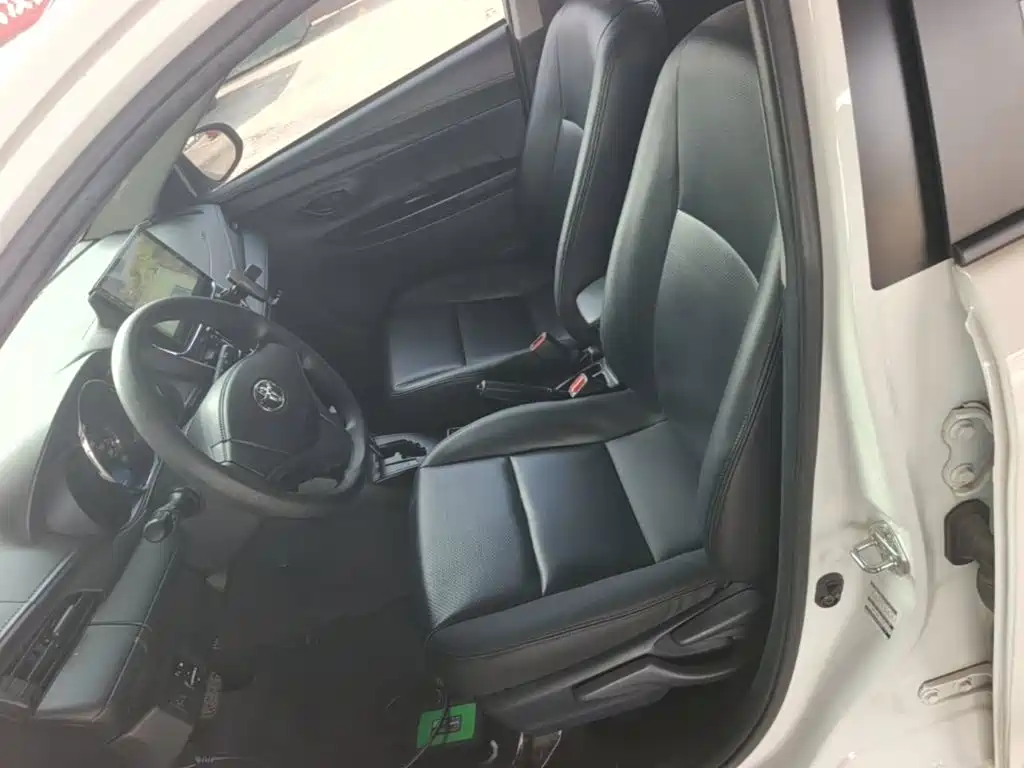 Toyota Yaris L — миниатюра 15