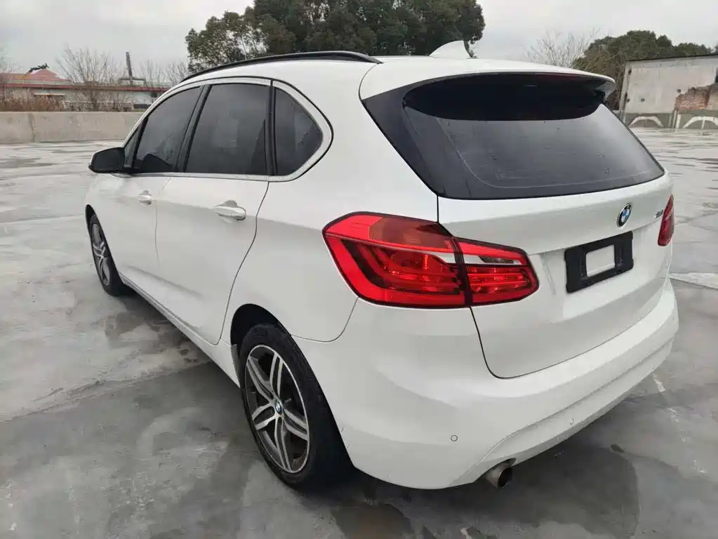 BMW 2 SERIES STATION WAGON