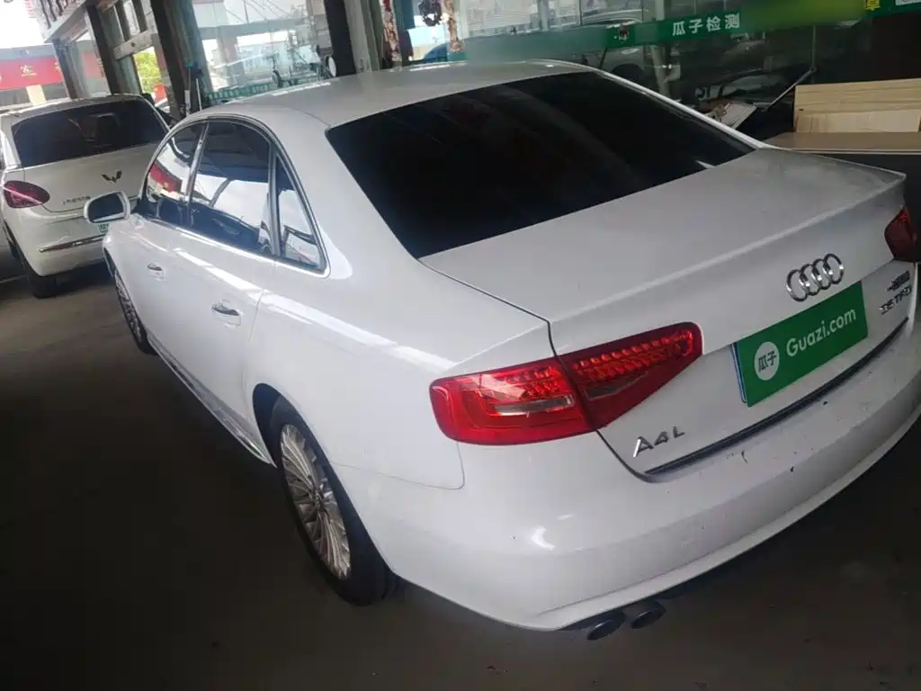 Audi A4L — миниатюра 5