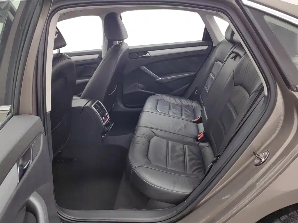 Volkswagen Passat — миниатюра 15