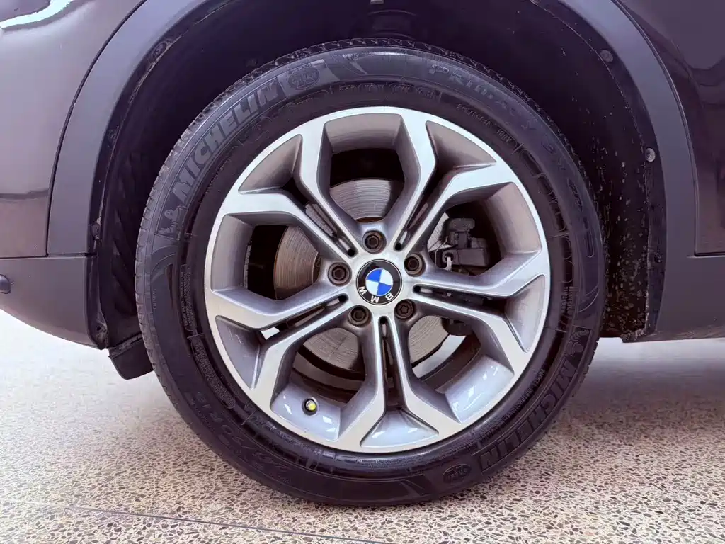 BMW X3 (Import) — миниатюра 11