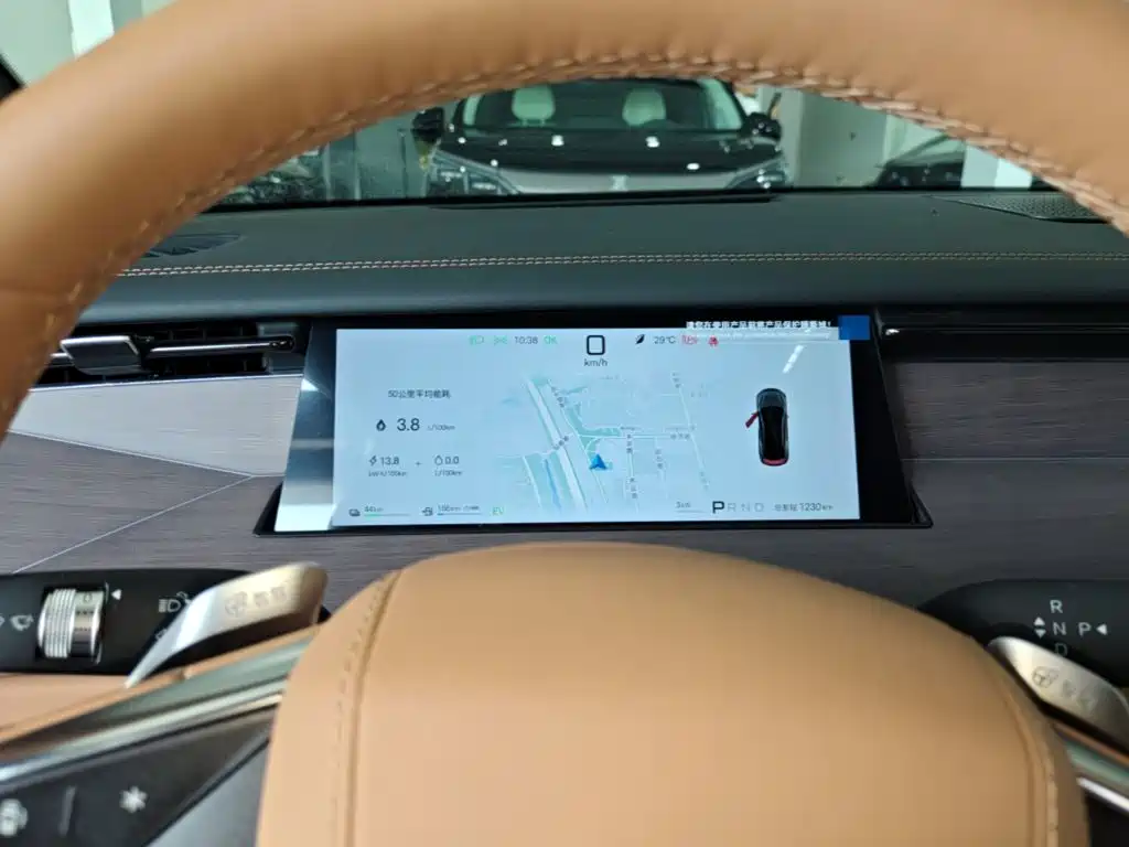 BYD Han L — миниатюра 12