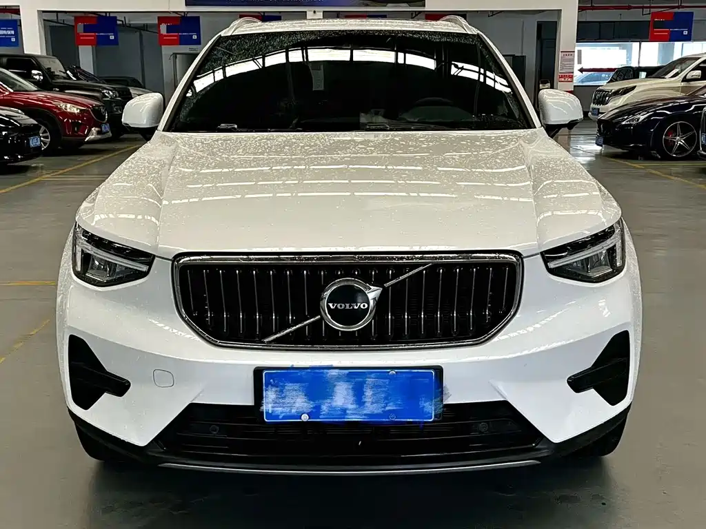 Volvo XC40 — миниатюра 2