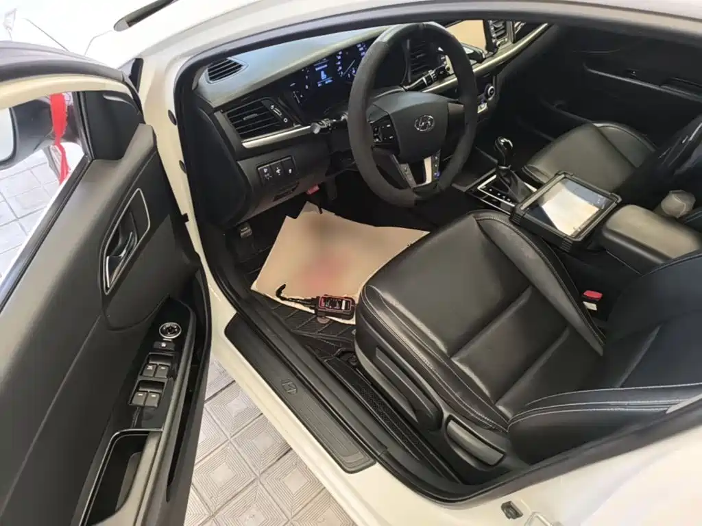Hyundai Mistra — миниатюра 16