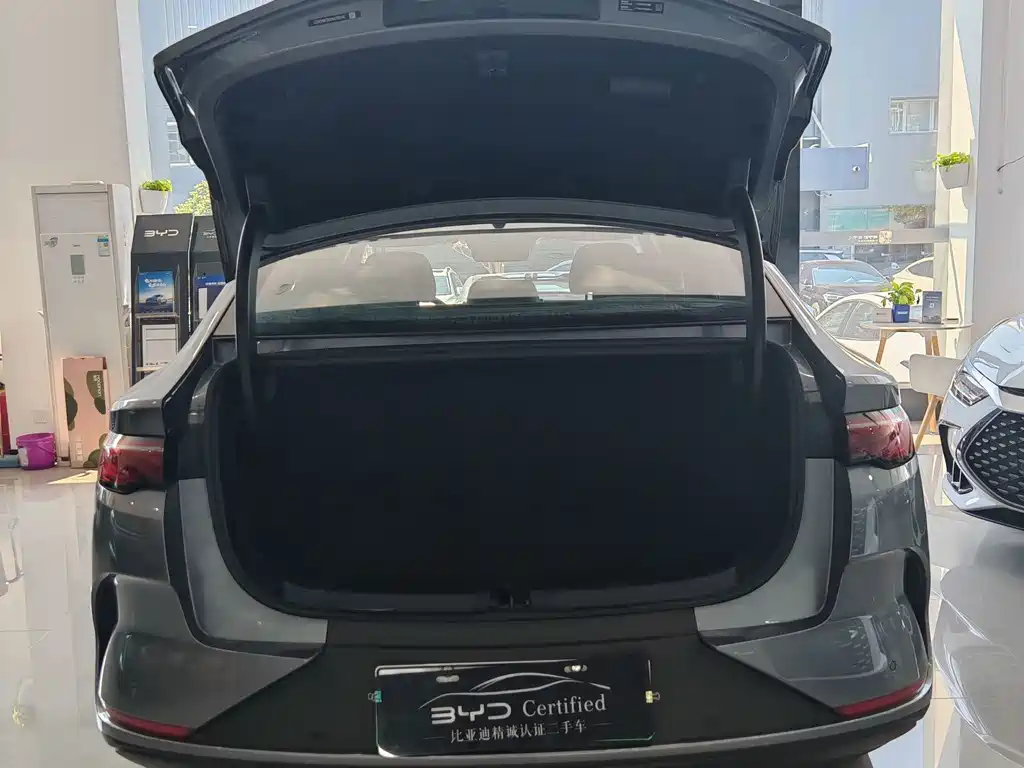 BYD Qin L — миниатюра 7