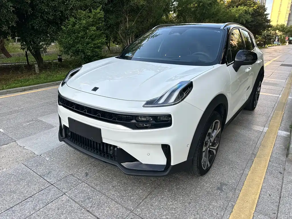 Lynk & Co 06 — миниатюра 2