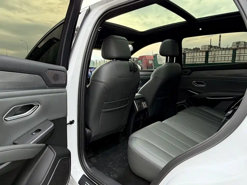 BYD L DM-i — миниатюра 15
