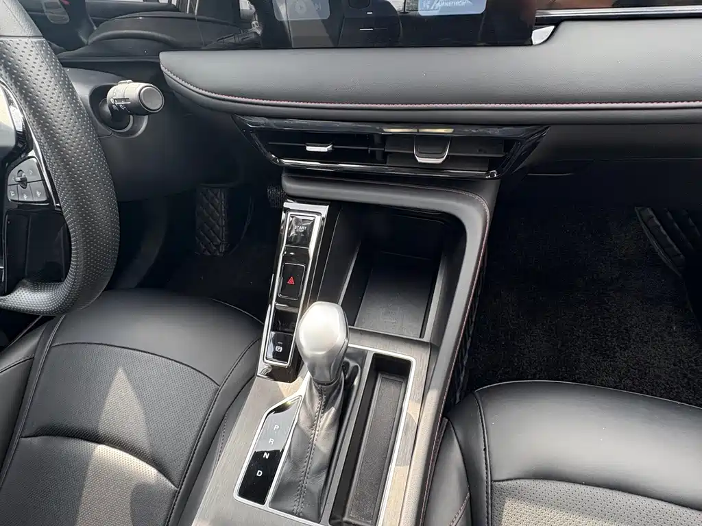 Roewe i5 — миниатюра 7
