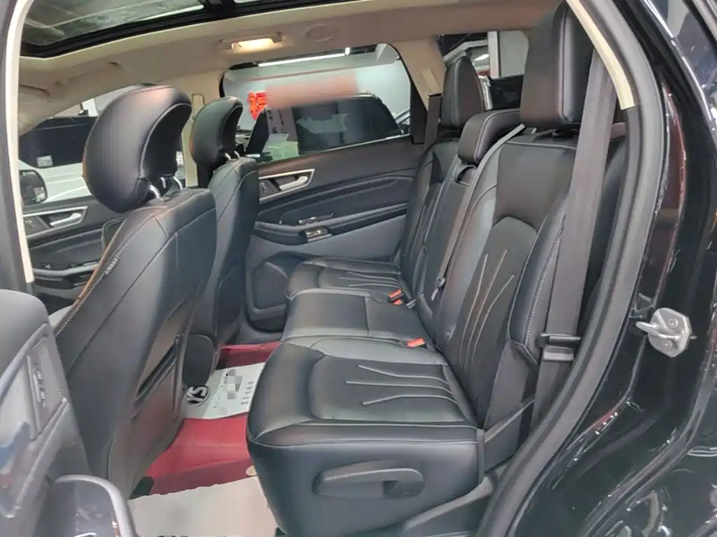 Ford Edge — миниатюра 17
