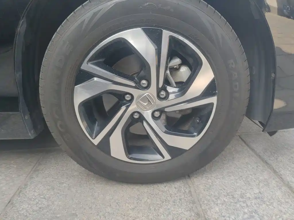 Honda Accord — миниатюра 25