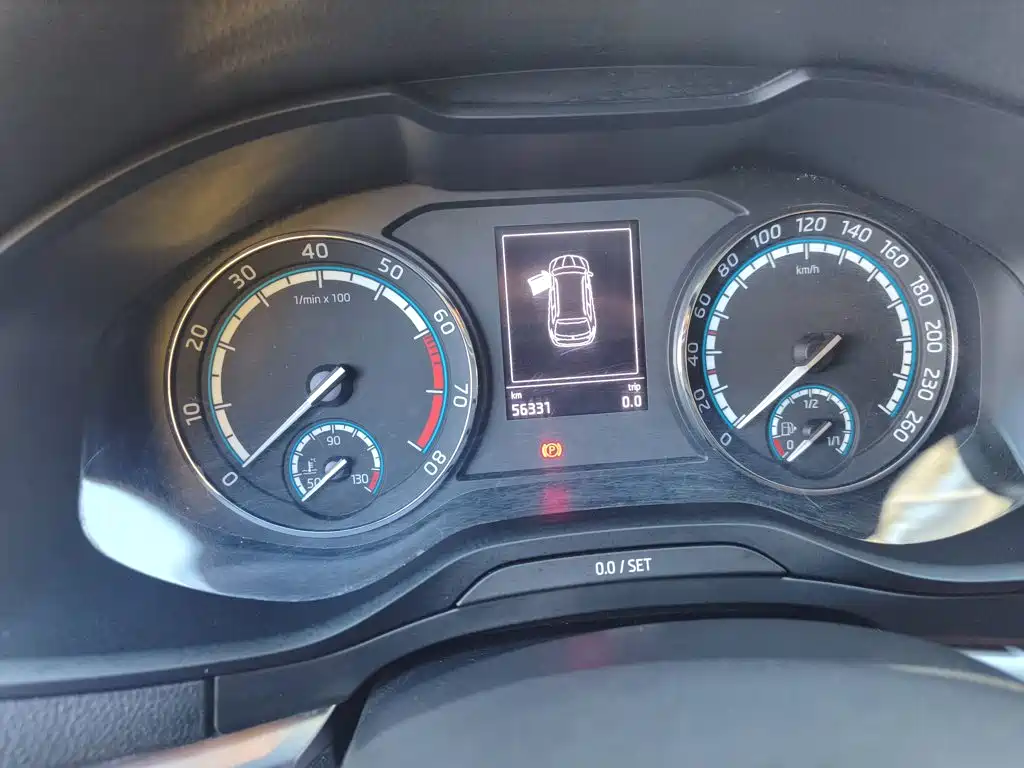 Skoda Karoq — миниатюра 12