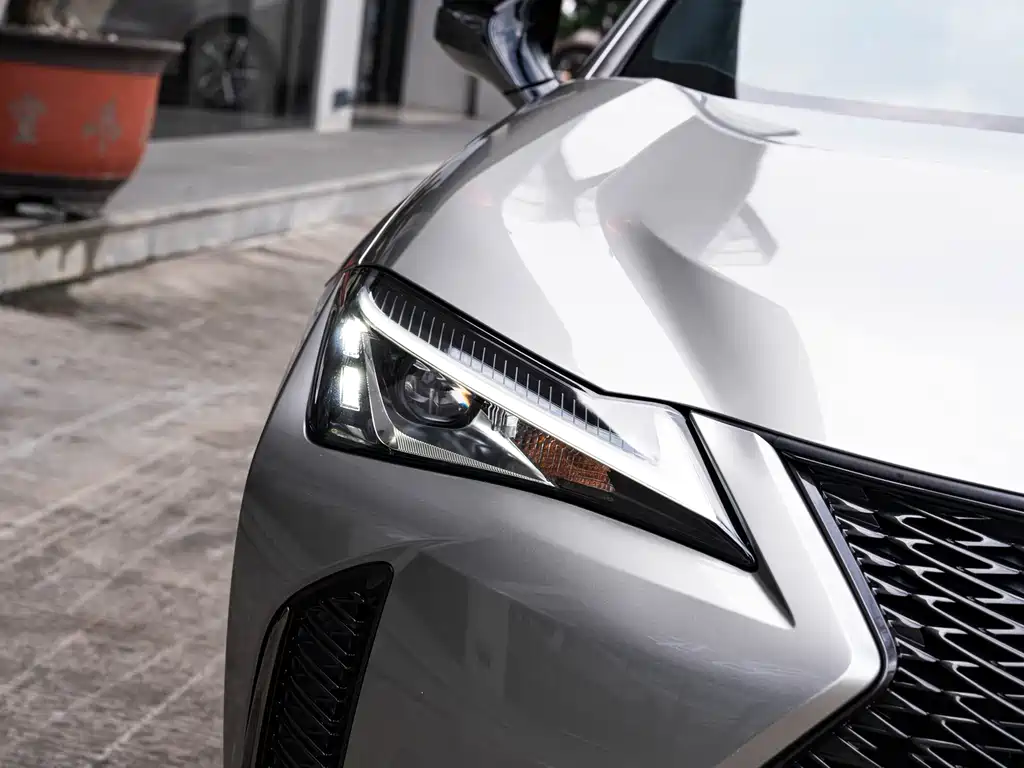 Lexus UX — миниатюра 6