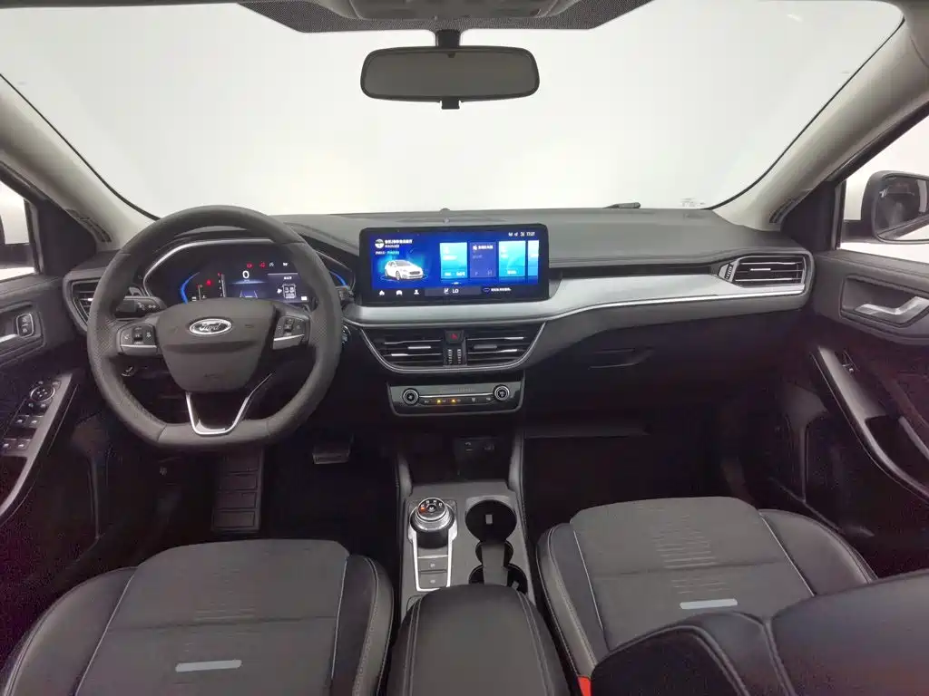 Ford Focus Active — миниатюра 5