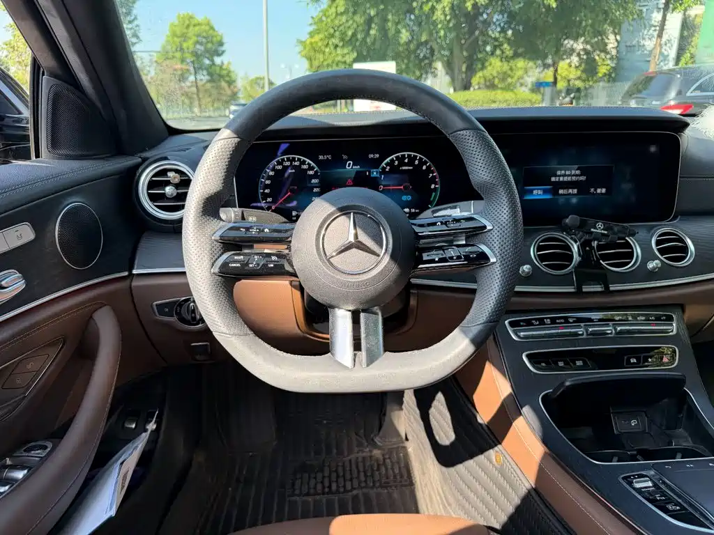 Mercedes-Benz E-Class New Energy — миниатюра 14