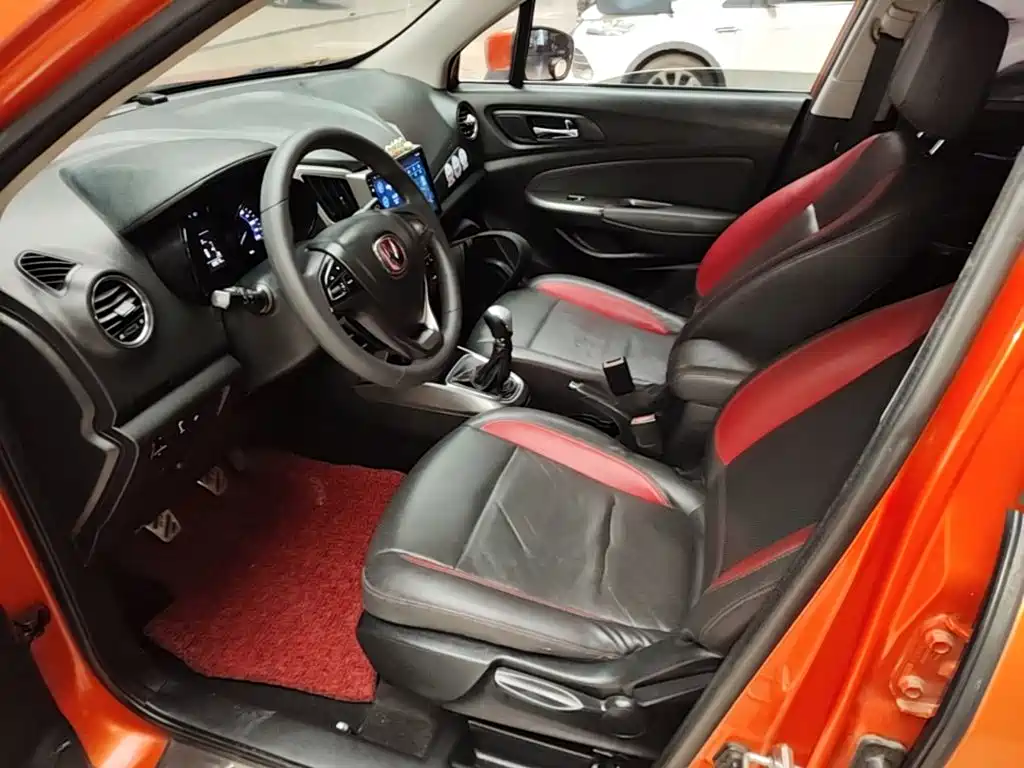 Changan CS15 — миниатюра 15