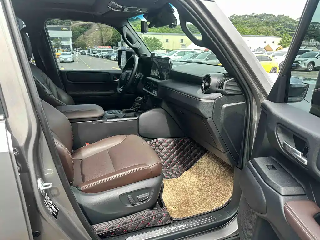 Toyota Prado — миниатюра 14