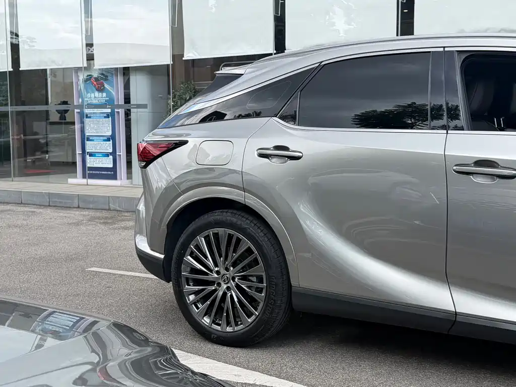 Lexus RX New Energy — миниатюра 3