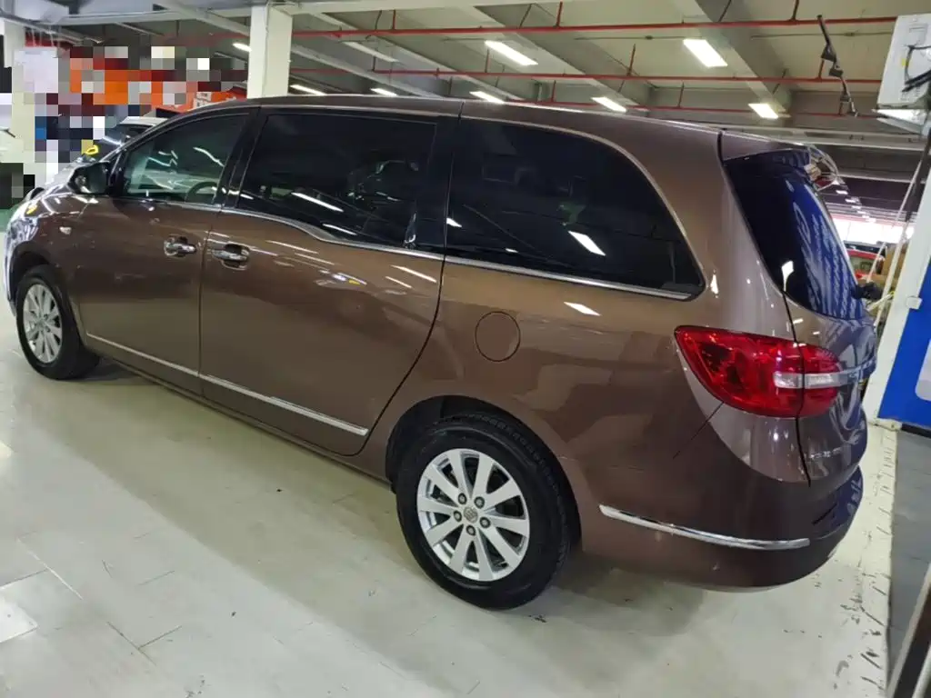 Buick GL8 — миниатюра 5