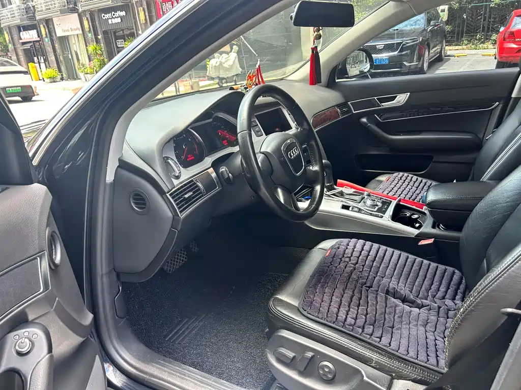 Audi A6L 2011 2.0 TFSI AT