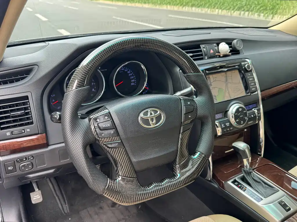 Toyota Reiz — миниатюра 5