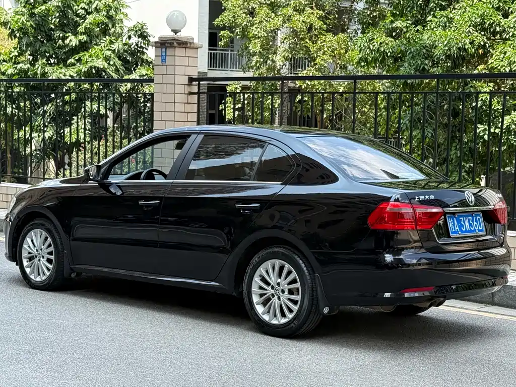 Volkswagen Lavida — миниатюра 3