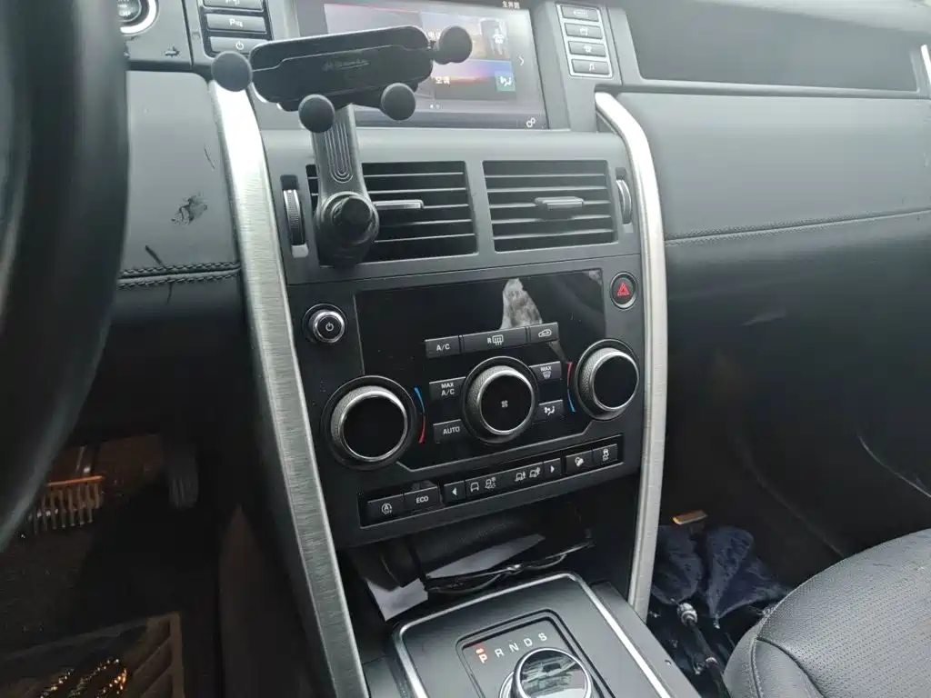 Land Rover Discovery Sport — миниатюра 6