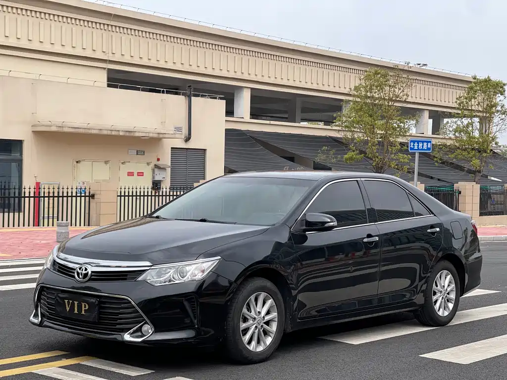 Toyota Camry 2017
