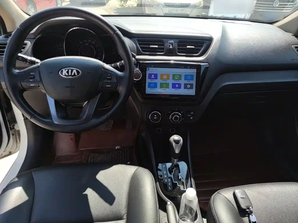 Kia K2 — миниатюра 10