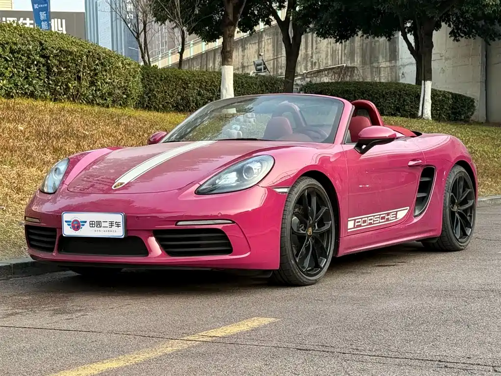 PORSCHE 718