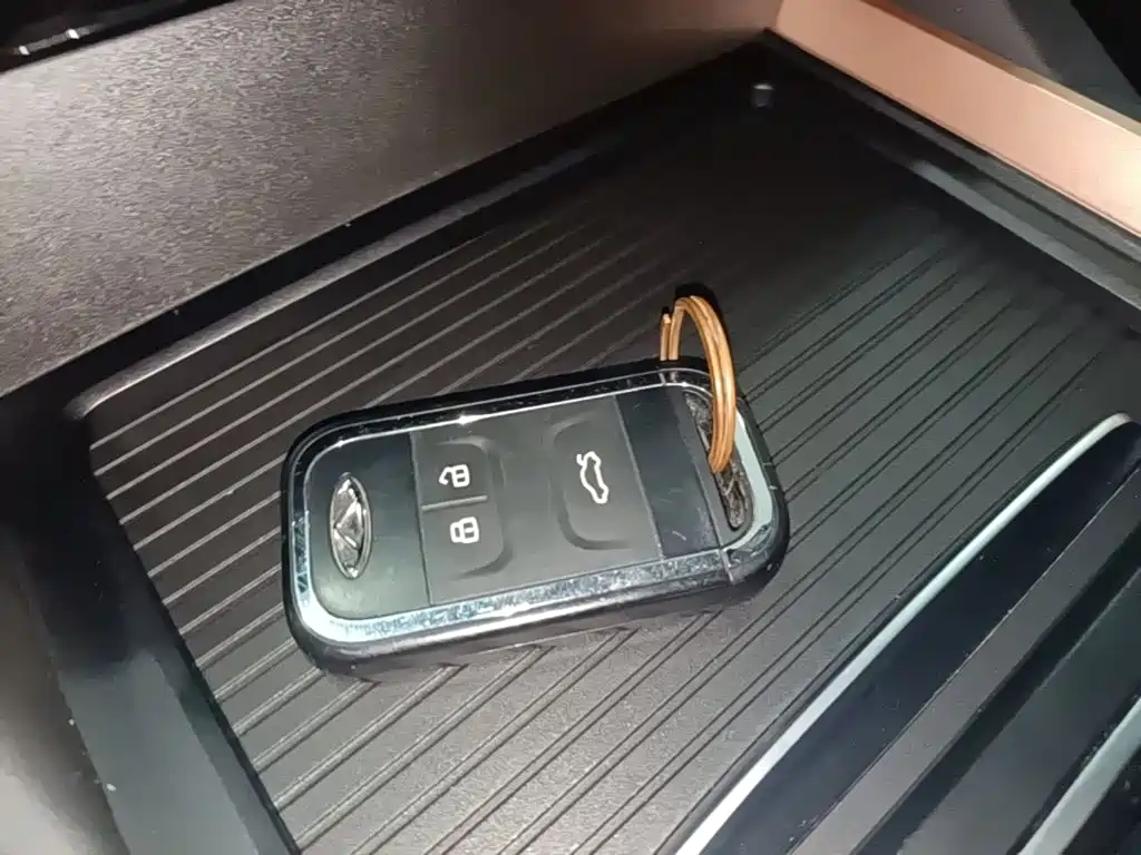 Chery Arrizo 5 PLUS — миниатюра 9