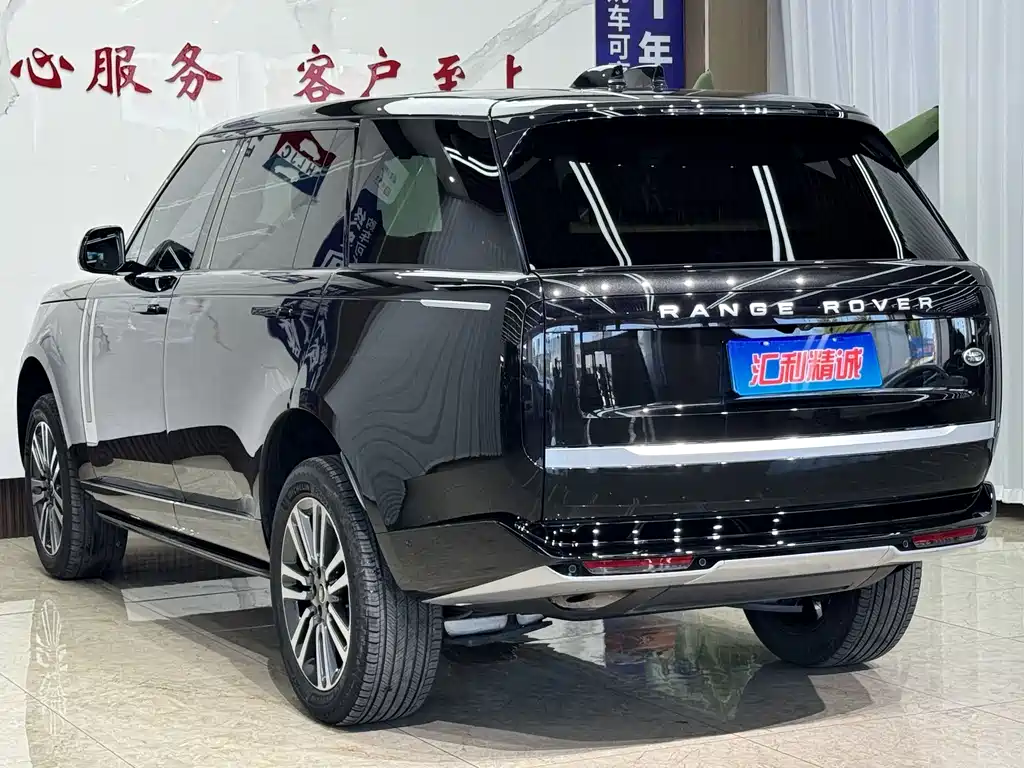 Land Rover Range Rover 2023 3.0 L6 400PS Long Wheelbase