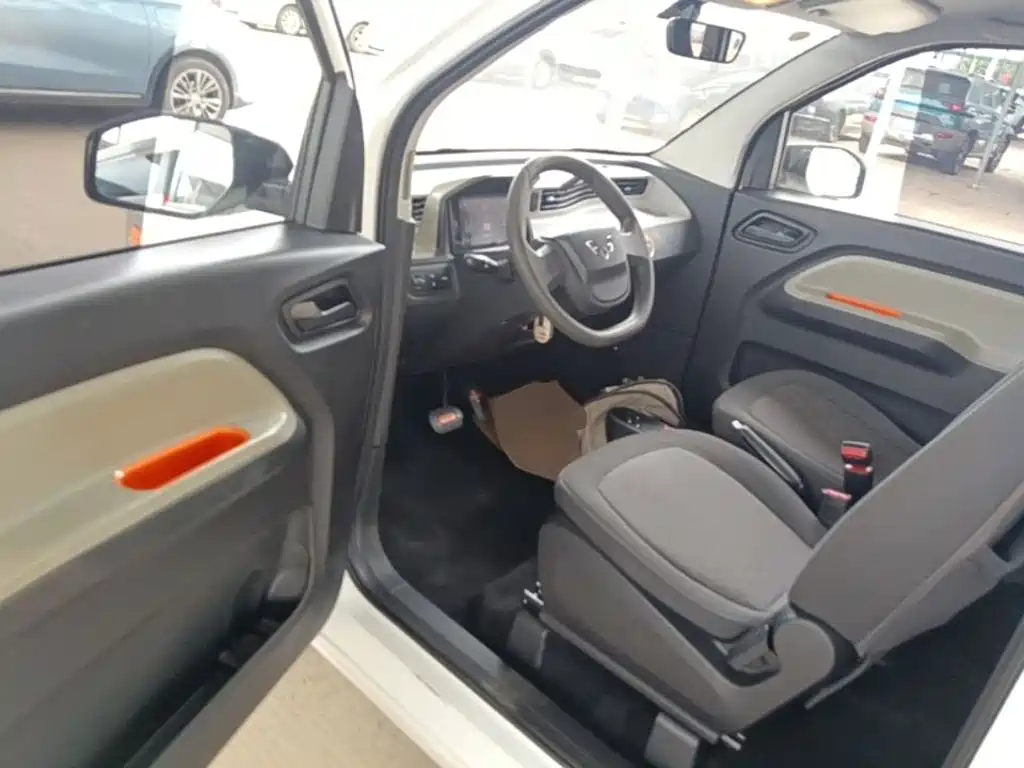 Wuling MINIEV — миниатюра 16