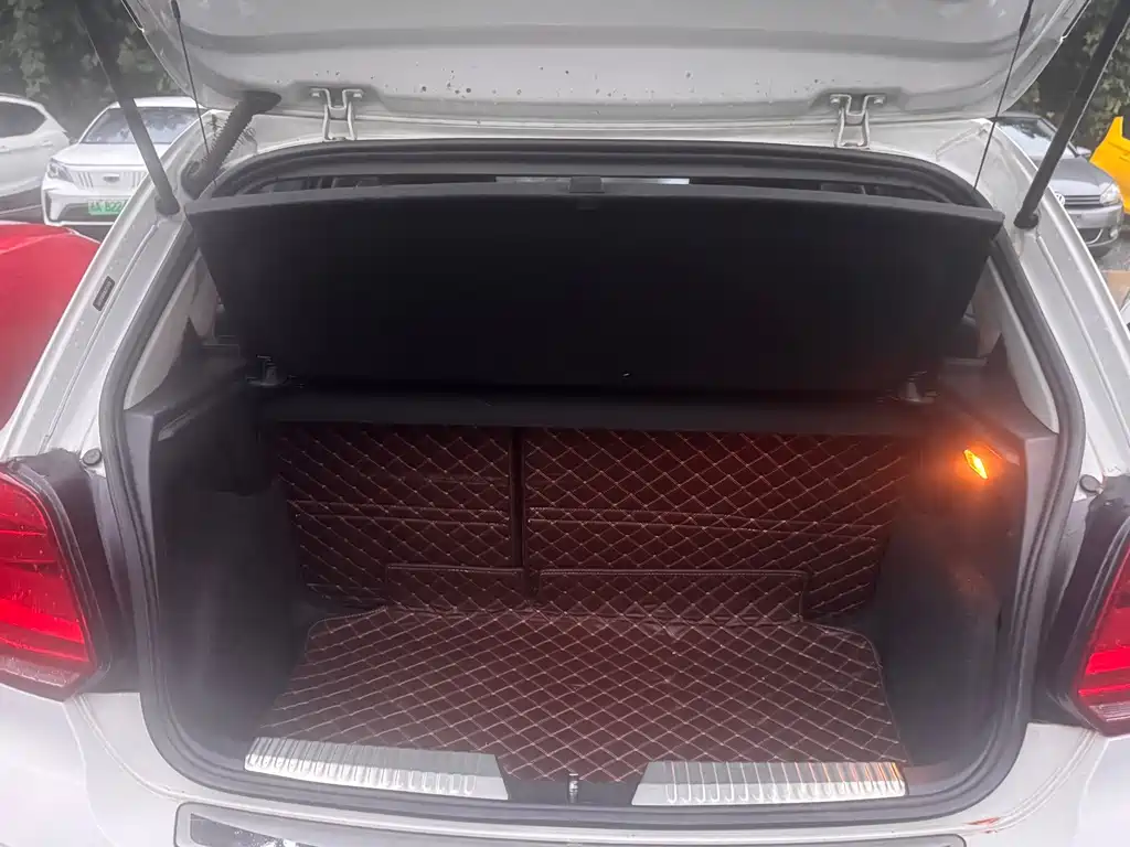 Volkswagen Polo — миниатюра 16