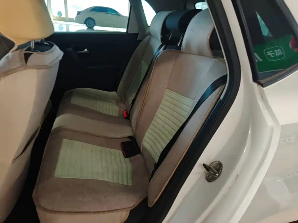 Volkswagen Polo — миниатюра 17