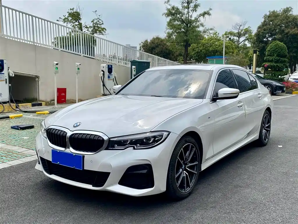 BMW 3 Series 2021