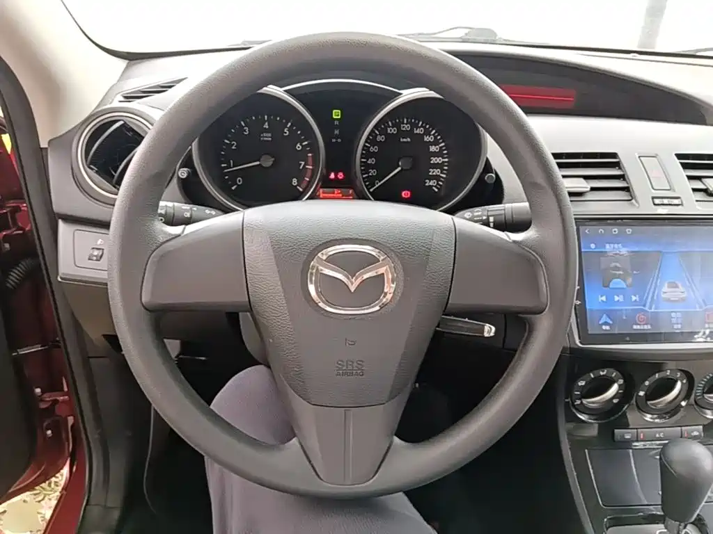 Mazda 3 Xingcheng — миниатюра 11