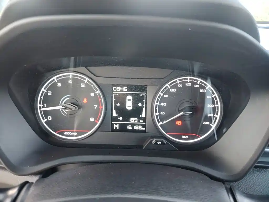 Geely Vision X3 — миниатюра 12