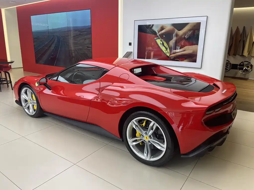 Ferrari 296 2021 3.0T V6 GTB