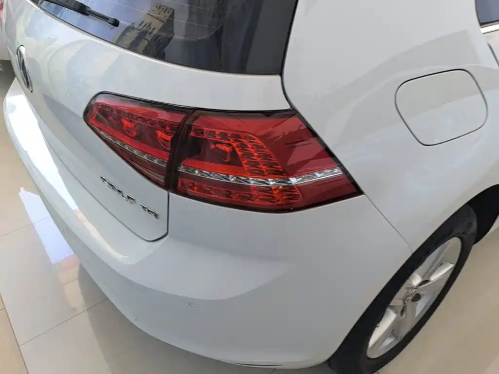 Volkswagen Golf — миниатюра 8