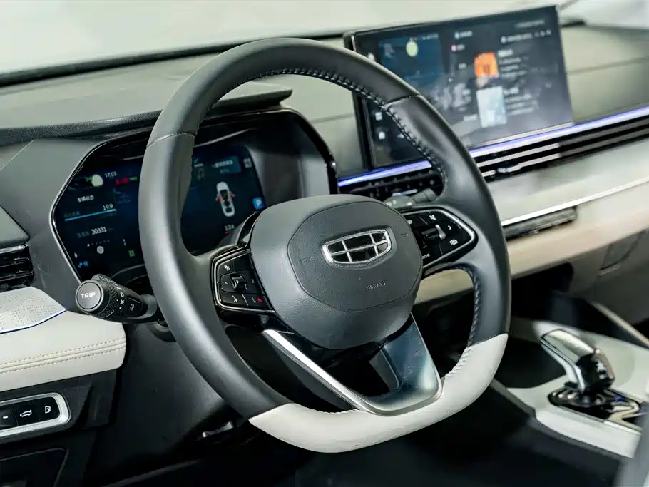 Geely L HiP — миниатюра 11
