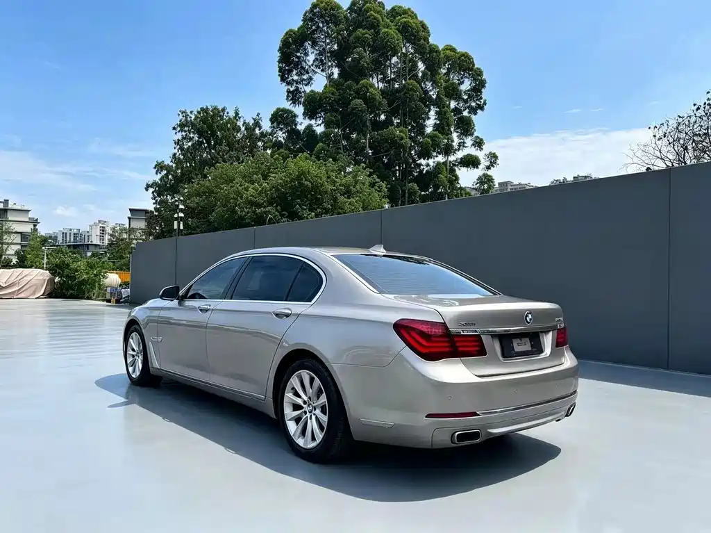 BMW 7 Series 7 2013 740Li xDrive