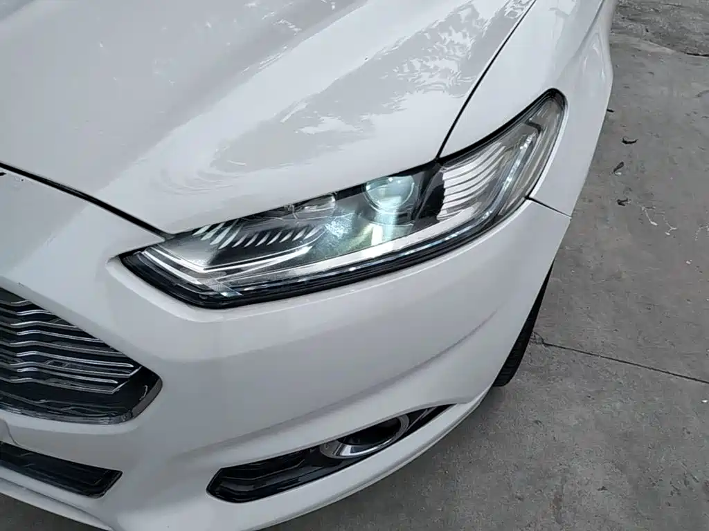 Ford Mondeo — миниатюра 24