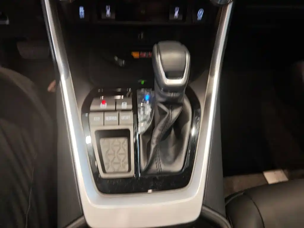 Toyota RAV4 — миниатюра 14