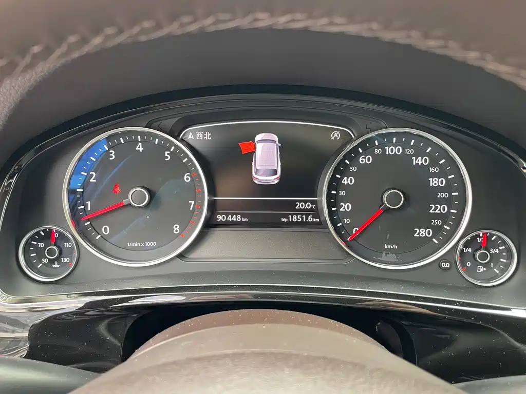 Volkswagen Touareg — миниатюра 13