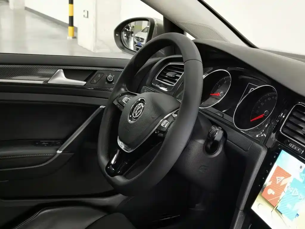 Volkswagen Golf — миниатюра 22