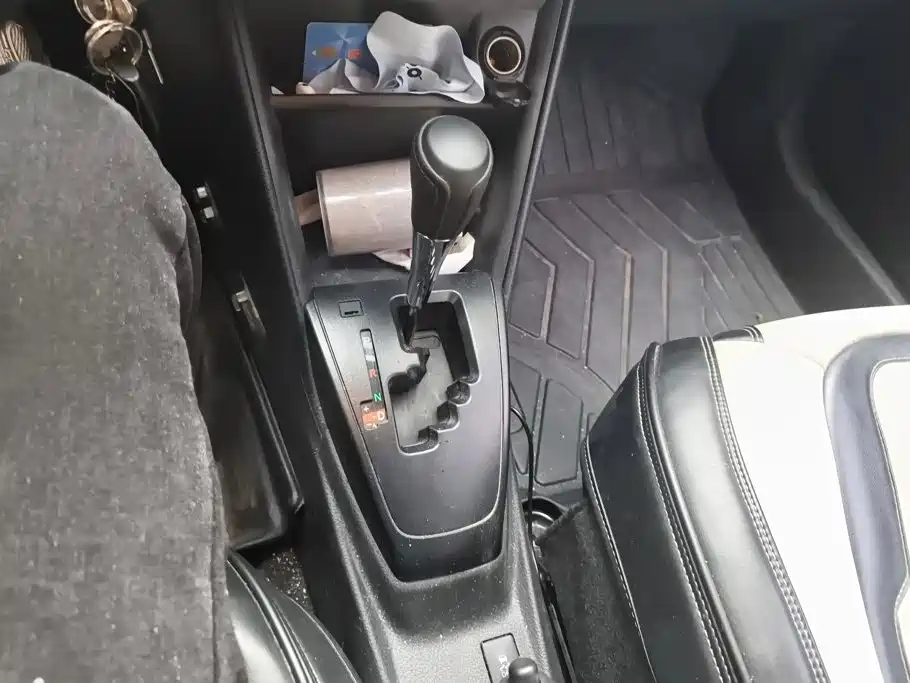 Toyota Yaris L — миниатюра 16